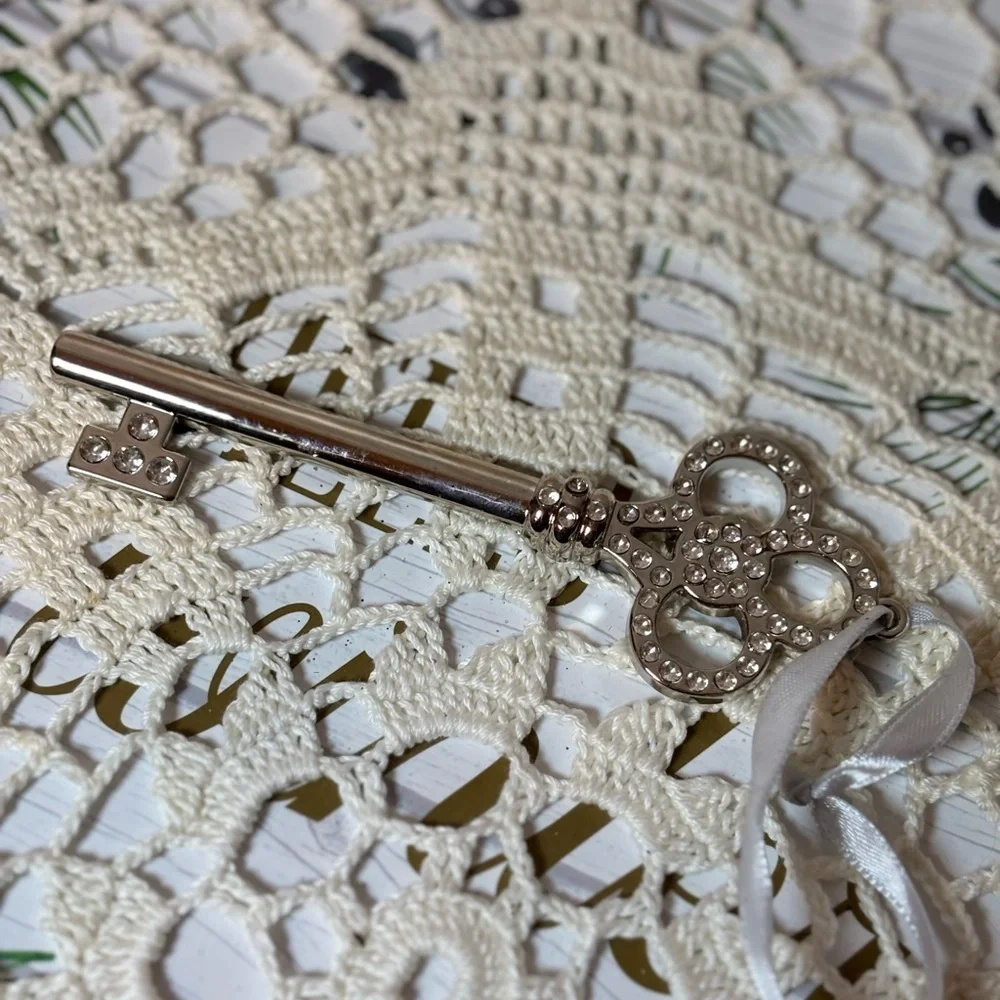 Pier 1 Diamond Ring White Sparkle Heels and Key Ornament